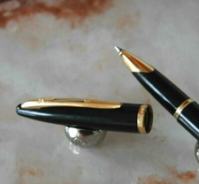 STYLO ROLLER BILLE DE PRESTIGE WATERMAN MODELE CARENE EN LAQUE NOIRE G403
