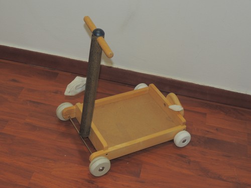 Vieux monopattin chariot en - vieux, monopattin,