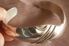 Bracelet manchette argent massif sterling poinçon 925 - 1 fissure sur un côté