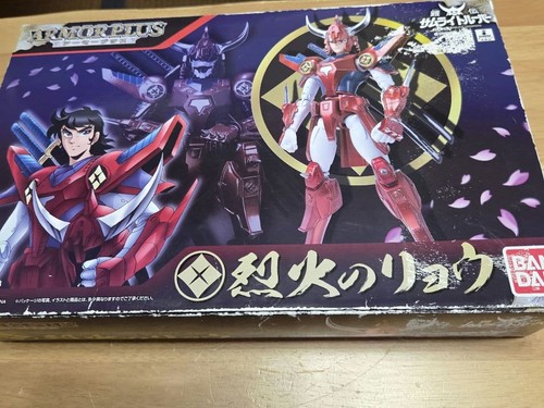 Figurine bandai armor - bandai, plus