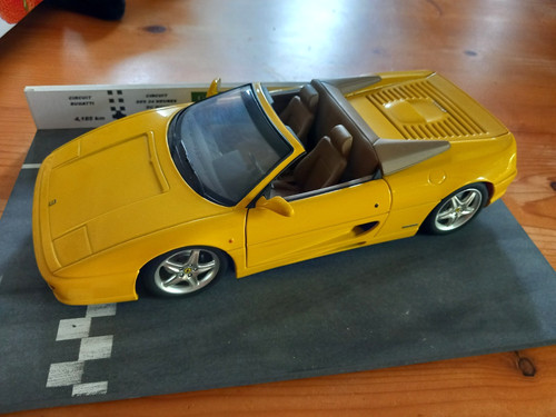 Ferrari f355 cabriolet - f355, jaune