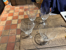 4 verres à aperitif  modèle