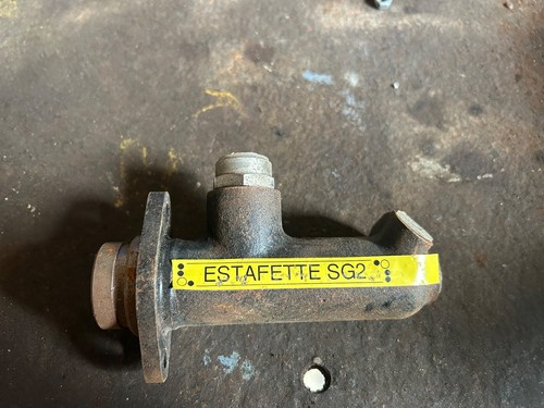 Maître cylindre frein - de,