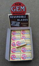 US WW2 - BOÎTE PRÉSENTOIR POUR LAMES DE RASOIR GEM + 11 PAQUETS DE 5 LAMES