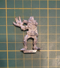 Warhammer Old world :  Dryade