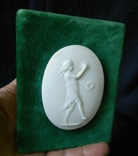 RARE PLAQUE BISCUIT SÈVRES
