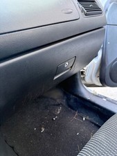 boîte a gants VOLKSWAGEN GOLF