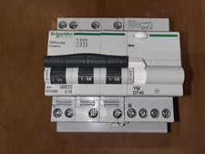 DISJONCTEUR  DIFFERENTIEL TETRAPOLAIRE 16A 30mA AC SCHNEIDER ELECTRIC 16AMPERE