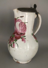 Ancien pichet en faïence de