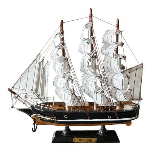 Présentoir bois cutty sark - présentoir,