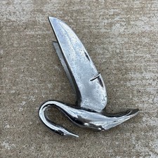 Chrome Swan Novelty Hood