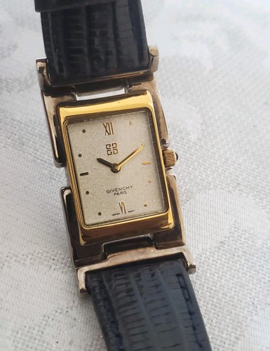 Montre bracelet quartz - À,