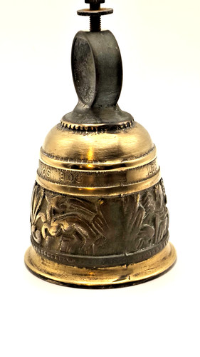 Cloche porte ancienne en - de,