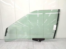 Vitre avant gauche AUDI 80 3
