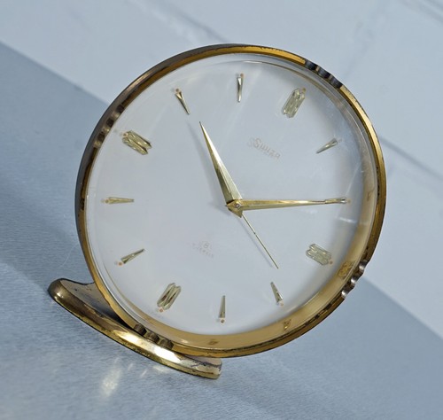 Horloge swiza jours en - 8,