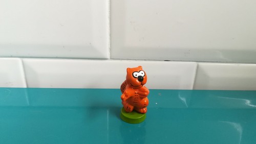 19511 figurine vintage les