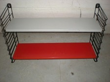 Petite étagère en fer signée Tomado Holland scandinave vintage déco loft