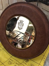 Felissi Italy Plaque Bronze Cuir Vêtements Luxe Boutique Magasin Vitrine Sac