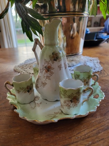 Ancien petit service - , liqueur