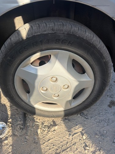 Pneu ford focus berlina - pneu, (cak)