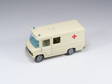 SIKU - 1911 - Mercedes Benz L 406 D - Ambulance - 1/55