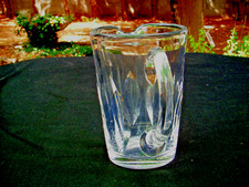 Pichet Broc a eau en cristal taillé de Saint Louis signé modèle Jersey