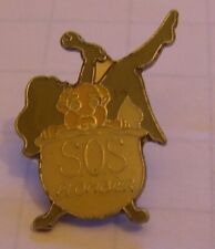 pin's SOS PLOMBIER BAIGNOIRE DOUCHE et PIN UP