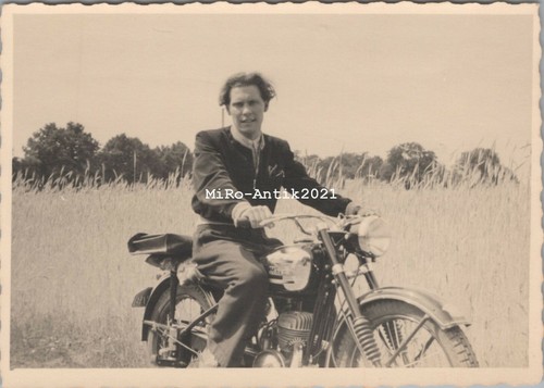 Photo vue une moto dkw - photo,, gs