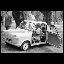 Photo A.031130 VESPA 400 1957