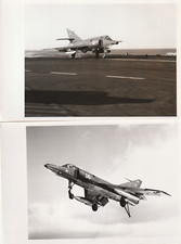 2 X AVION CHASSE APPONTAGE CROCHET NEZ CURIEUX !  AVION ETENDARD IV  18 x 12 cm