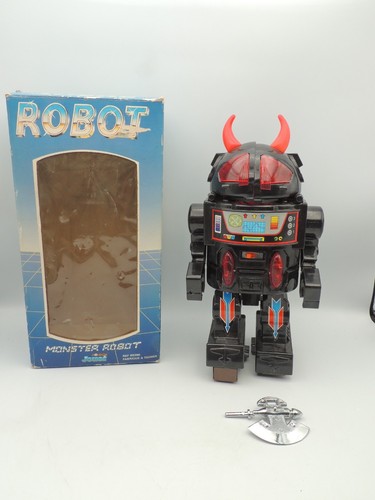Robot monster mike - -,
