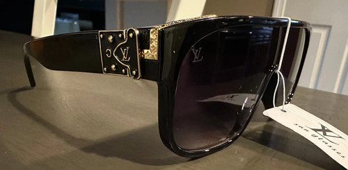 Pre owned louis vuitton unisex - pre-owned,