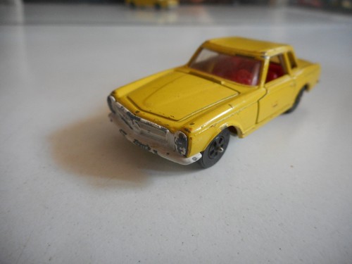 Mercedes 280 corgi - sl, juniors