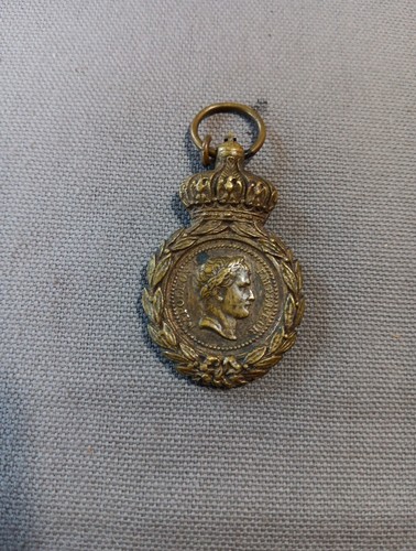 Médaille militaire sainte - militaire,