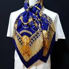 RARE VINTAGE foulard en soie Hermes "Voitures Paniers" Carré 90 par Julia...