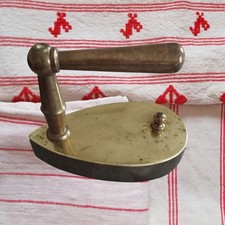 Fer à Repasser Ancien