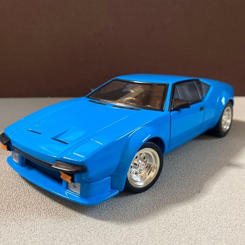 Hot wheels de tomaso - hot,