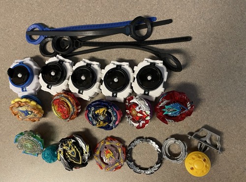 Beyblades assorted - beyblades,,