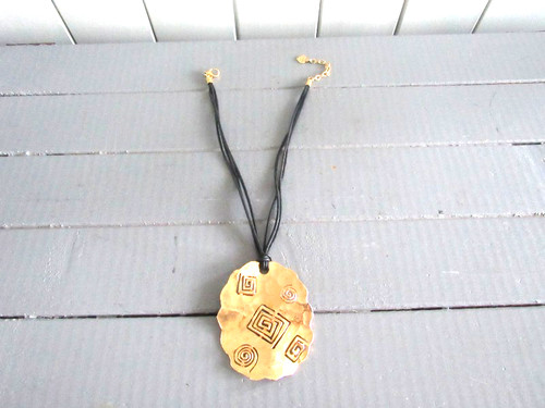 Collier avec pendentif - , métal