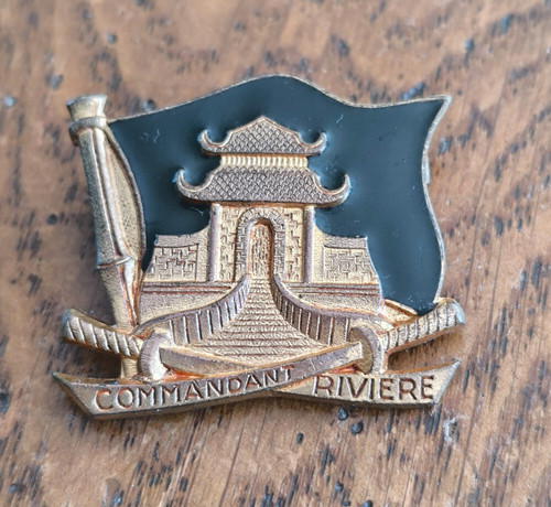 Insigne aviso escorteur - insigne,