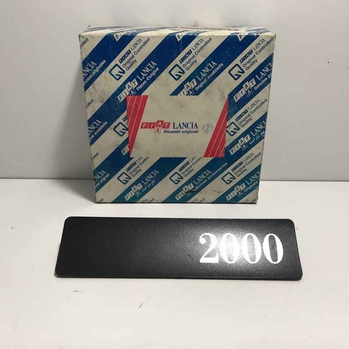 Sigle modèle 2000 fiat - "2000",