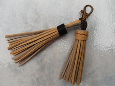 Porte clefs double - clefs, pompon