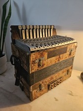 Accordéon diatonique ancien