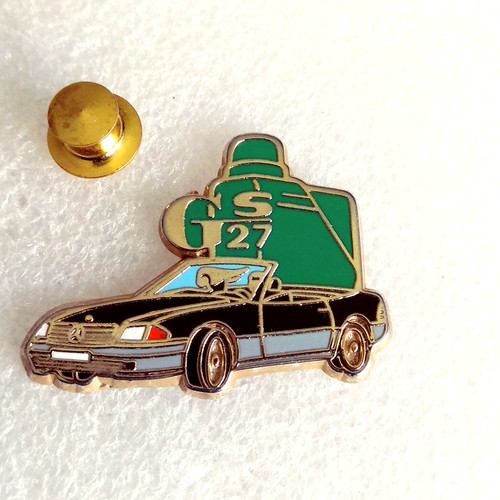 Pin lapel pins mercedes - pin's,