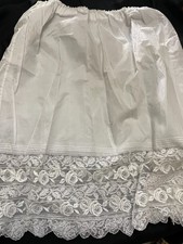 Jupon ancien dentelle
