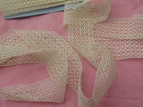 630 dentelle ancienne - 630,