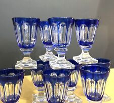 1 verre de cave à liqueurs en