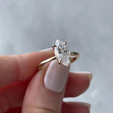 Bague de fiançailles en or