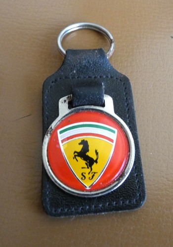 Ancien porte clé - , automobiles