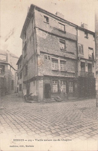 Rennes une vieille - une, maison
